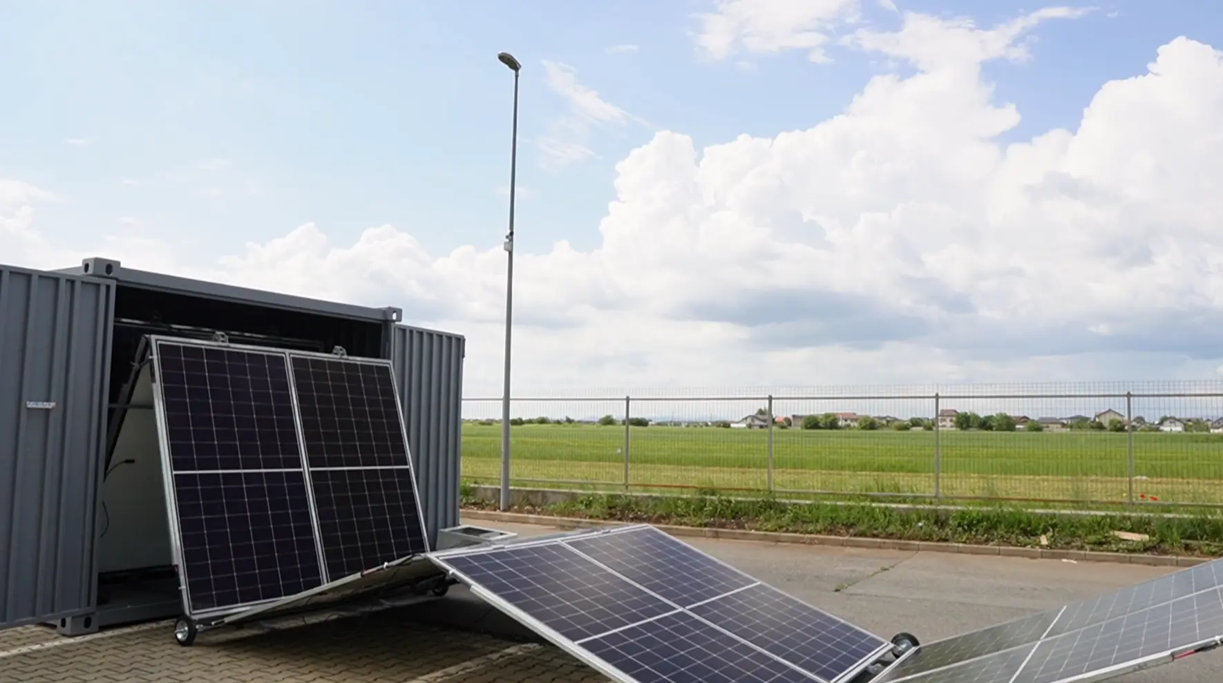 Prima centrala fotovoltaica de mare putere fabricata in Romania